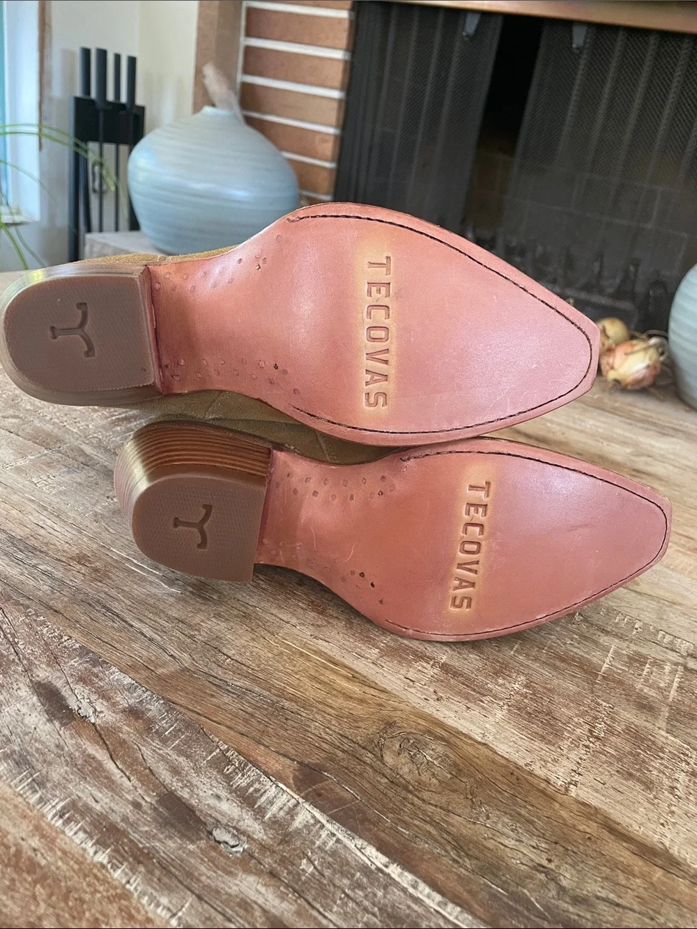 Tekovas Tall The Bailey Boots NWOT